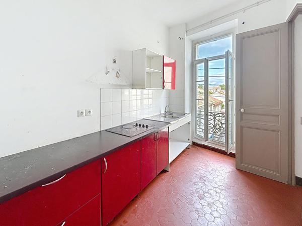 À vendre : Appartement 4 pièces à Toulon, secteur Saint Jean