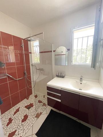 Vente Maison133 m² - 6 Pièces - GRAYAN ET L HOPITAL (33590)