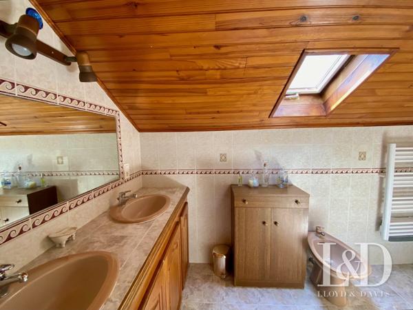 Propriété 6 pièces et dépendance, vue splendide sur les Pyrénées