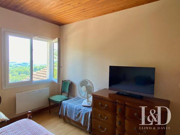 Propriété 6 pièces et dépendance, vue splendide sur les Pyrénées