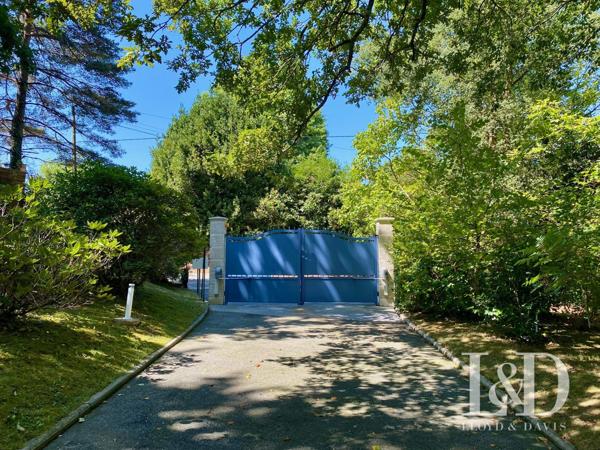 Propriété 6 pièces et dépendance, vue splendide sur les Pyrénées