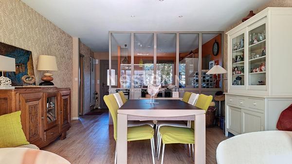 Maison à vendre 5 pièces aux Sables d'Olonne 3 Chambres jardin garage proche commerces et mer