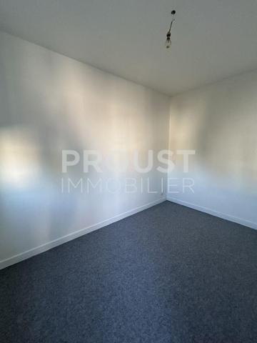 Appartement à vendre à niort quartier dudesclin dans une résidence sécurisée.