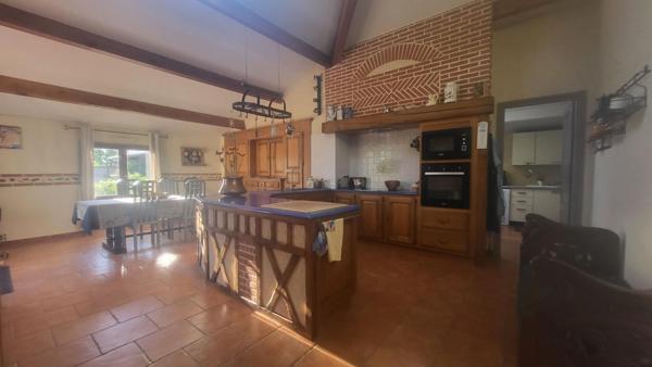 Maison Castelmayran 10 pièce(s) 255 m2