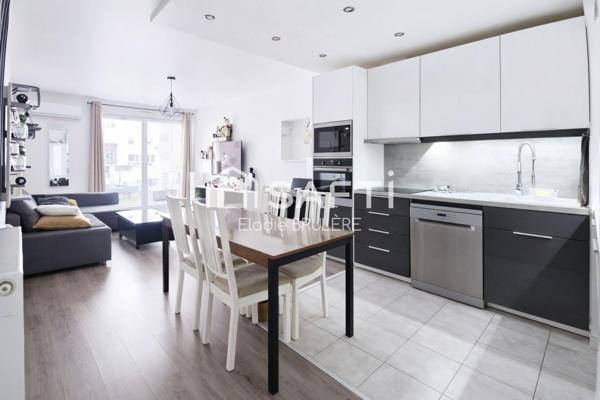APPARTEMENT 2 PIECES AVEC BALCON ET PARKING DANS RESIDENCE DE STANDING
