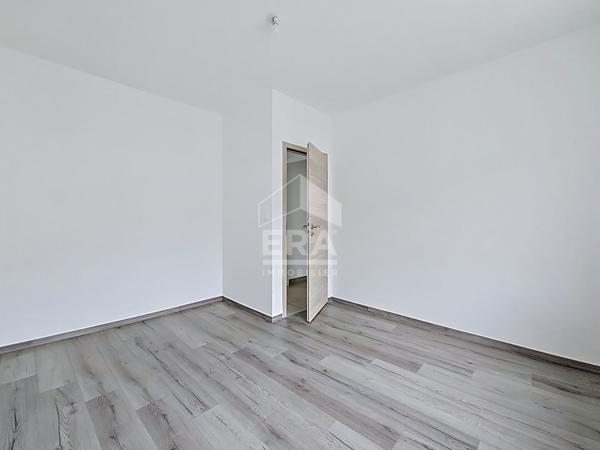 Appartement 2 pièces rénové à Longlaville avec balcon