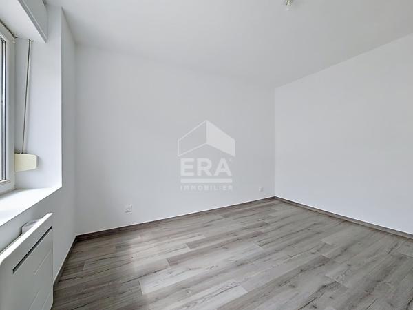 Appartement 2 pièces rénové à Longlaville avec balcon