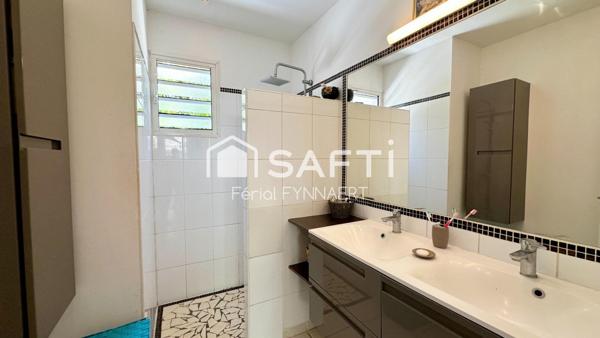 Rare ! Maison plain-pied avec piscine, plage à pied