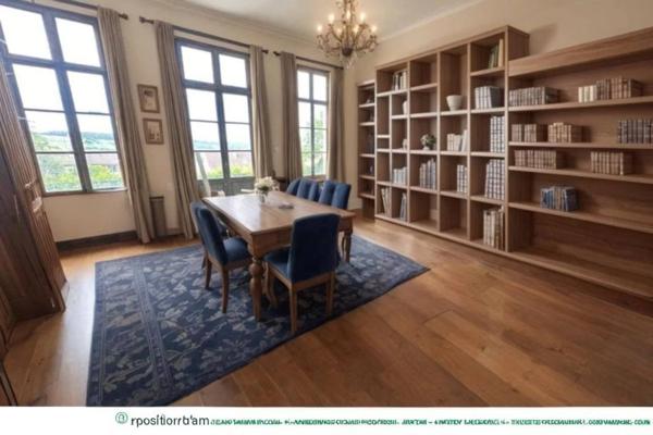 Château du XVIIIe siècle partiellement réhabilité, disposant d’un parc boisé de 2 hectares et d’une dépendance déjà réhabilitée.