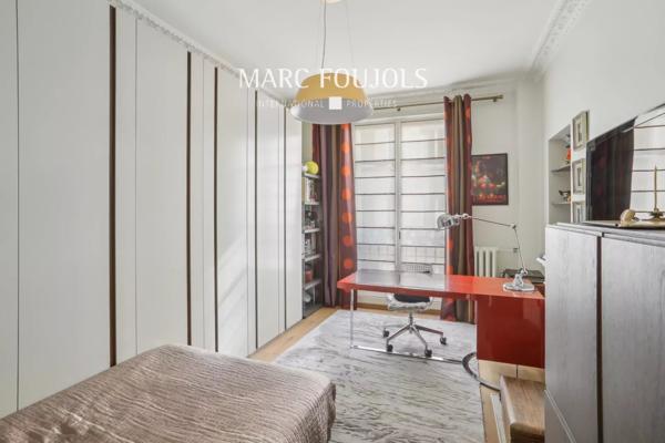 PARIS XVII ARC DE TRIOMPHE appartement familial 111 m²