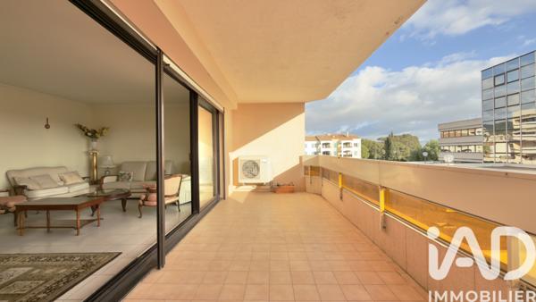 Appartement à vendre 3 pièces 72 m² Hyères