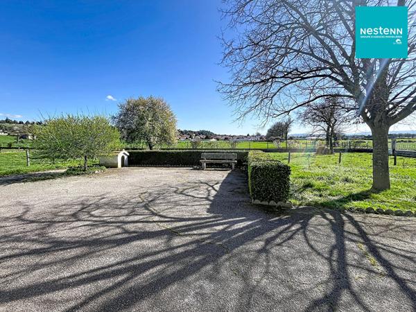 Saint Galmier : Maison 4 pièce(s) 101m2 hab sur 4902 m² de terrain.