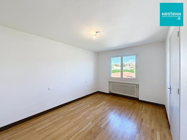 Saint Galmier : Maison 4 pièce(s) 101m2 hab sur 4902 m² de terrain.