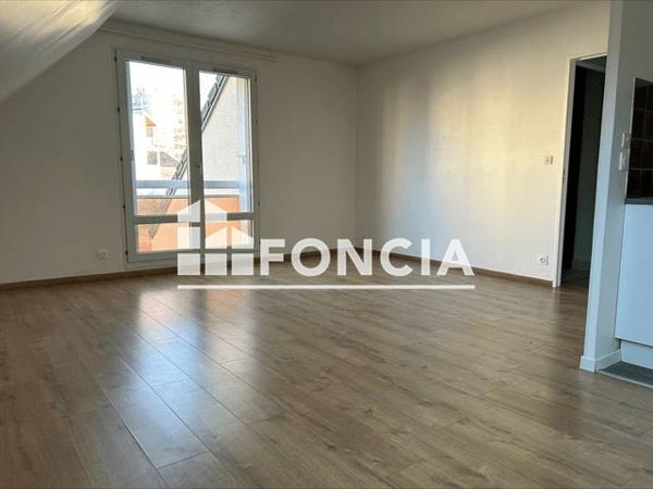 Location Studio 30.67 m² - LOIRET Olivet 45160