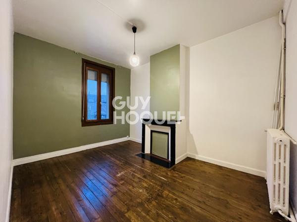 SAINTE ANNE - IMMEUBLE D'ENVIRON 115M² COMPRENANT 4 APPARTEMENTS