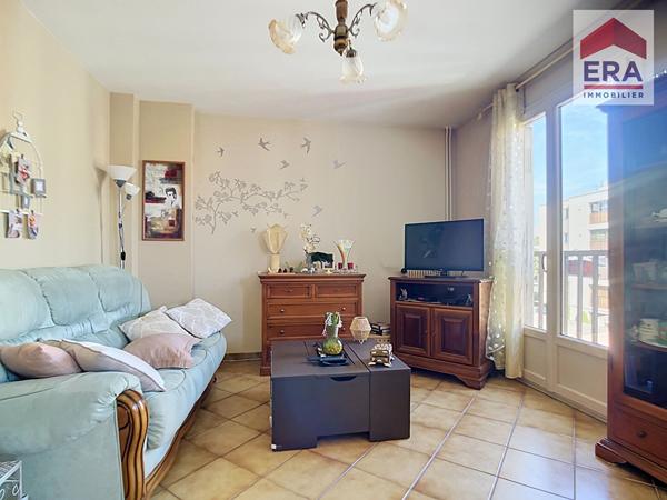 MARSEILLE 13EME - APPARTEMENT T3/4 - TRAVERSANT ET CALME - QUARTIER LA ROSE SAINT JEROME