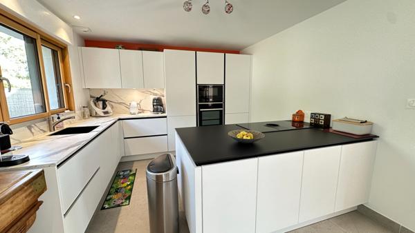 Fouesnant, Beg-Meil , Maison 5 chambres, rénovée , plages à pied !