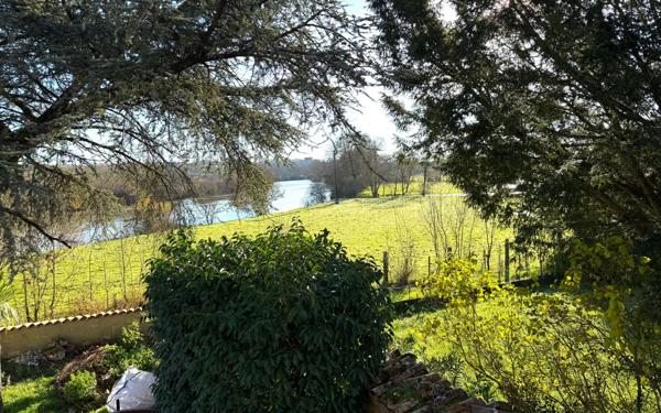 Maison à vendre    4 pièces •  Saintes