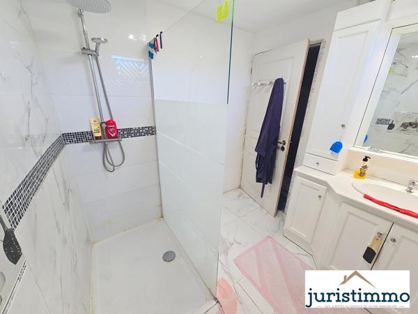 Cairanne (84290) Authentique bâtisse de 1880 avec vue dominante et potentiel exceptionnel