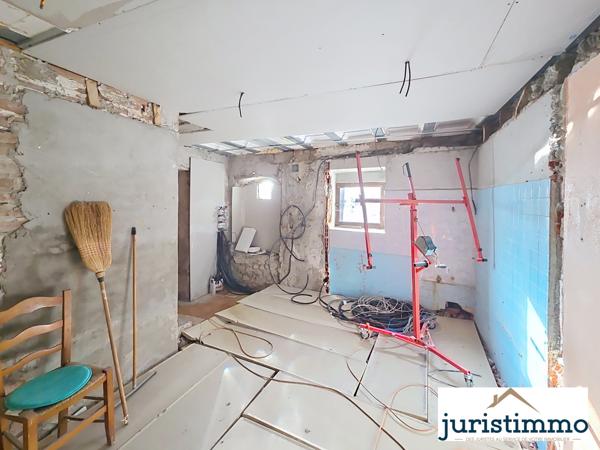 Cairanne (84290) Authentique bâtisse de 1880 avec vue dominante et potentiel exceptionnel