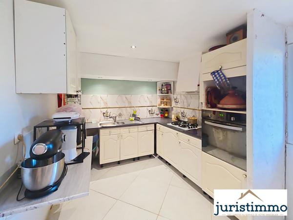 Cairanne (84290) Authentique bâtisse de 1880 avec vue dominante et potentiel exceptionnel