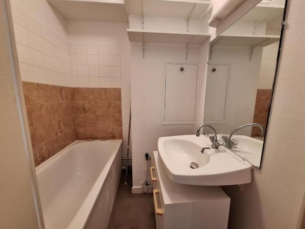 Appartement T1 à louer - 28 m² (réf : 541421)