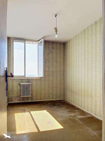 Appartement à vendre 140 000 € La Mulatière 3 p 65 m² DPE C