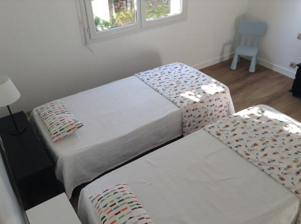 Appartement
                                                                                                                                                                                                                                                                                                                        5 pièce(s)                                                                                                                                                                                                          3 chambre(s)                                                                                                                                                                                                          122  m²