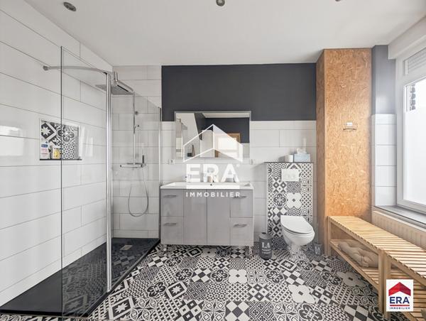 Maison rénovée 110 m² - 3 chambres - Extérieur - Cave - Wattrelos Centre