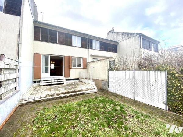 Maison 5 pièces avec jardin et sous-sol.