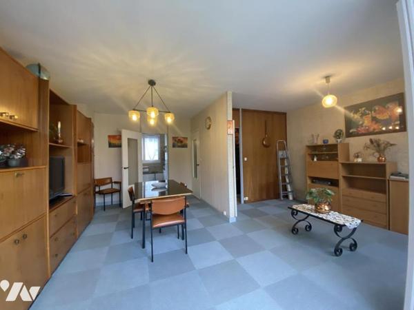 Maison 5 pièces avec jardin et sous-sol.