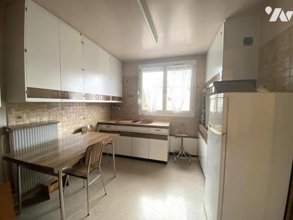 Maison 5 pièces avec jardin et sous-sol.