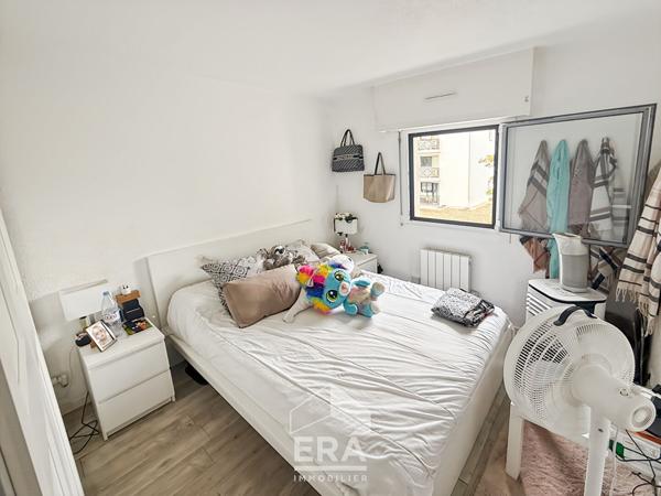 Charmant T2 refait à neuf ? Hyper centre de Pessac ? 52 m² avec balcon