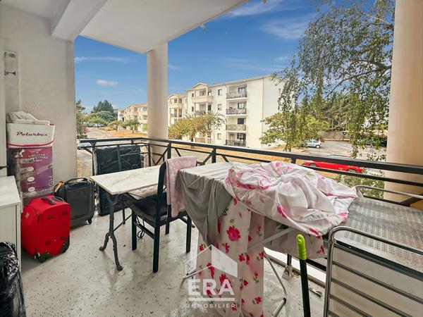 Charmant T2 refait à neuf ? Hyper centre de Pessac ? 52 m² avec balcon