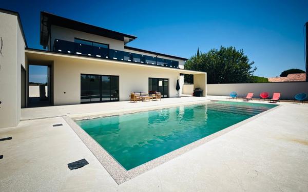 Maison à vendre    5 pièces • 220 m2 Romans-sur-Isère