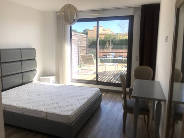 T1 + TERRASSE , Res PISCINE, 13510 EGUILLES