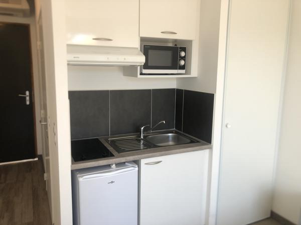 T1 + TERRASSE , Res PISCINE, 13510 EGUILLES