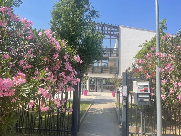 T1 + TERRASSE , Res PISCINE, 13510 EGUILLES