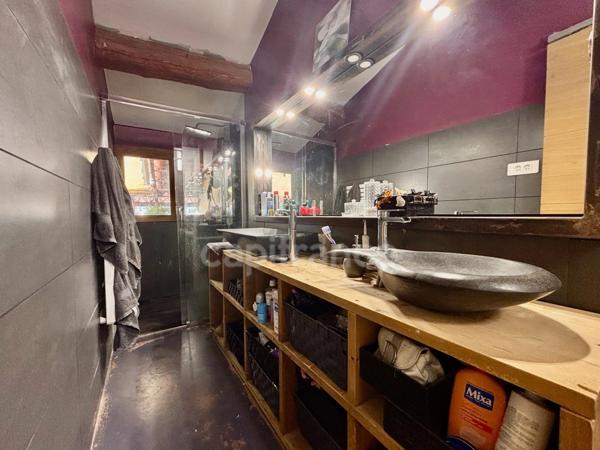 GIGEAN(34), À VENDRE MAISON DE VILLAGE RÉNOVÉE P4, SURFACE TOTALE 126 m2, TERRASSE 10 m2, GARAGE 26 m2, CENTRE VILLE