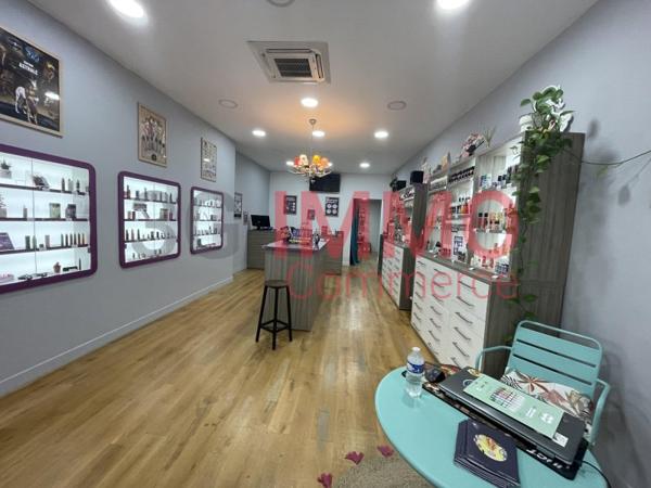 Location / Local Commercial à Niort (79000)
