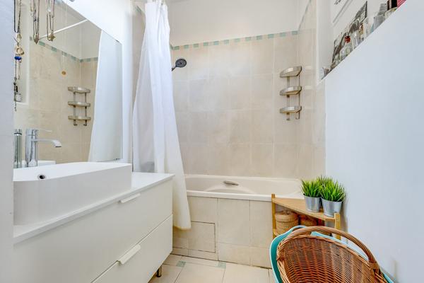 4/5 pièces Familial vue dégagée aux Batignolles