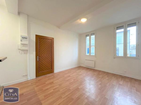 Appartement à louer 1 pièce 24.43m² Libourne (33500)