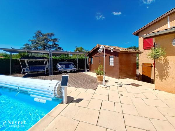 Coup de cœur assuré sur ce bien d'exception de 180 m² sur 1000 m² paysagé / 5 chambres