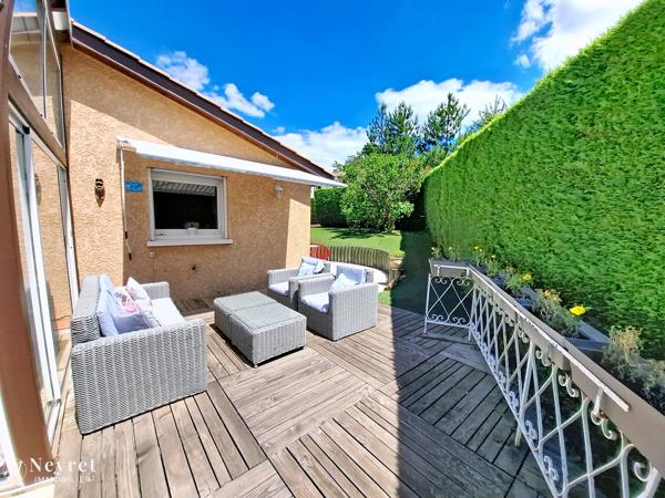 Coup de cœur assuré sur ce bien d'exception de 180 m² sur 1000 m² paysagé / 5 chambres