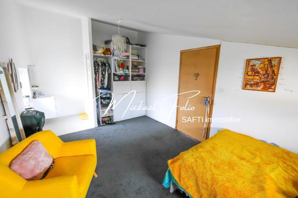 Grange rénovée de 256 m² - Piscine intérieur chauffée - 6 225 m² de terrain