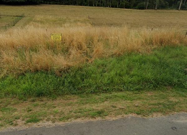 Terrain dans Sapogne-et-Feuchères