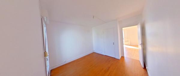 APPARTEMENT T4 A VENDRE BREST SAINT-PIERRE - DALLE BETON