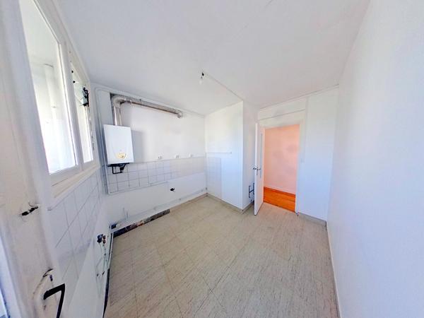 APPARTEMENT T4 A VENDRE BREST SAINT-PIERRE - DALLE BETON