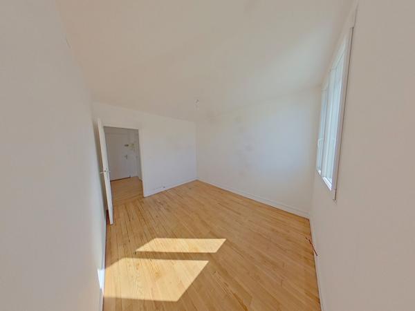APPARTEMENT T4 A VENDRE BREST SAINT-PIERRE - DALLE BETON