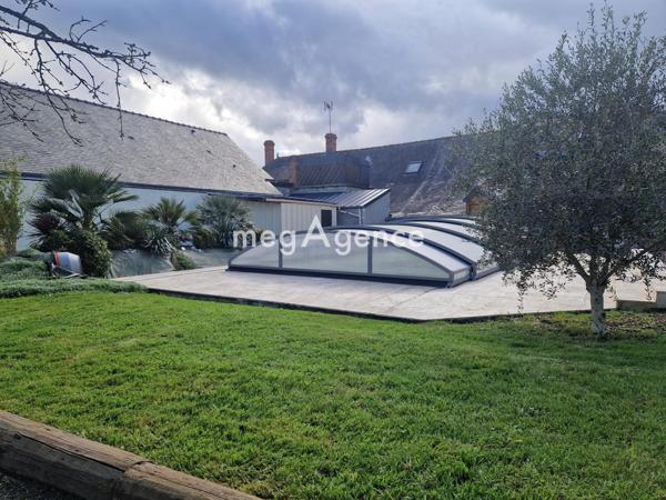 Maison à LONGUE-JUMELLES, 49160 - 8 pièces 232m²